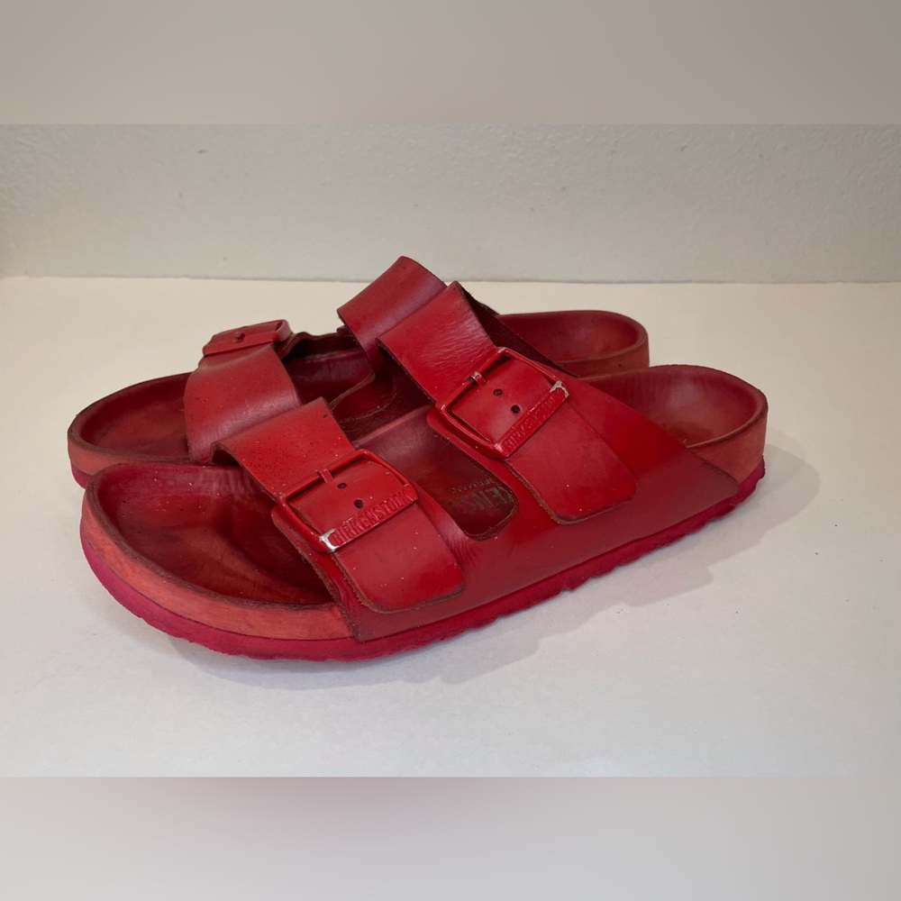 Valentino Garavani & Birkenstock Unisex Arizona Red‎ Leather Sandals Sz 8.5 (39) - Picture 3 of 14